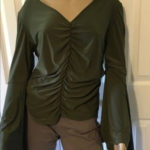 Green Bell Sleeve V Front & Back Top